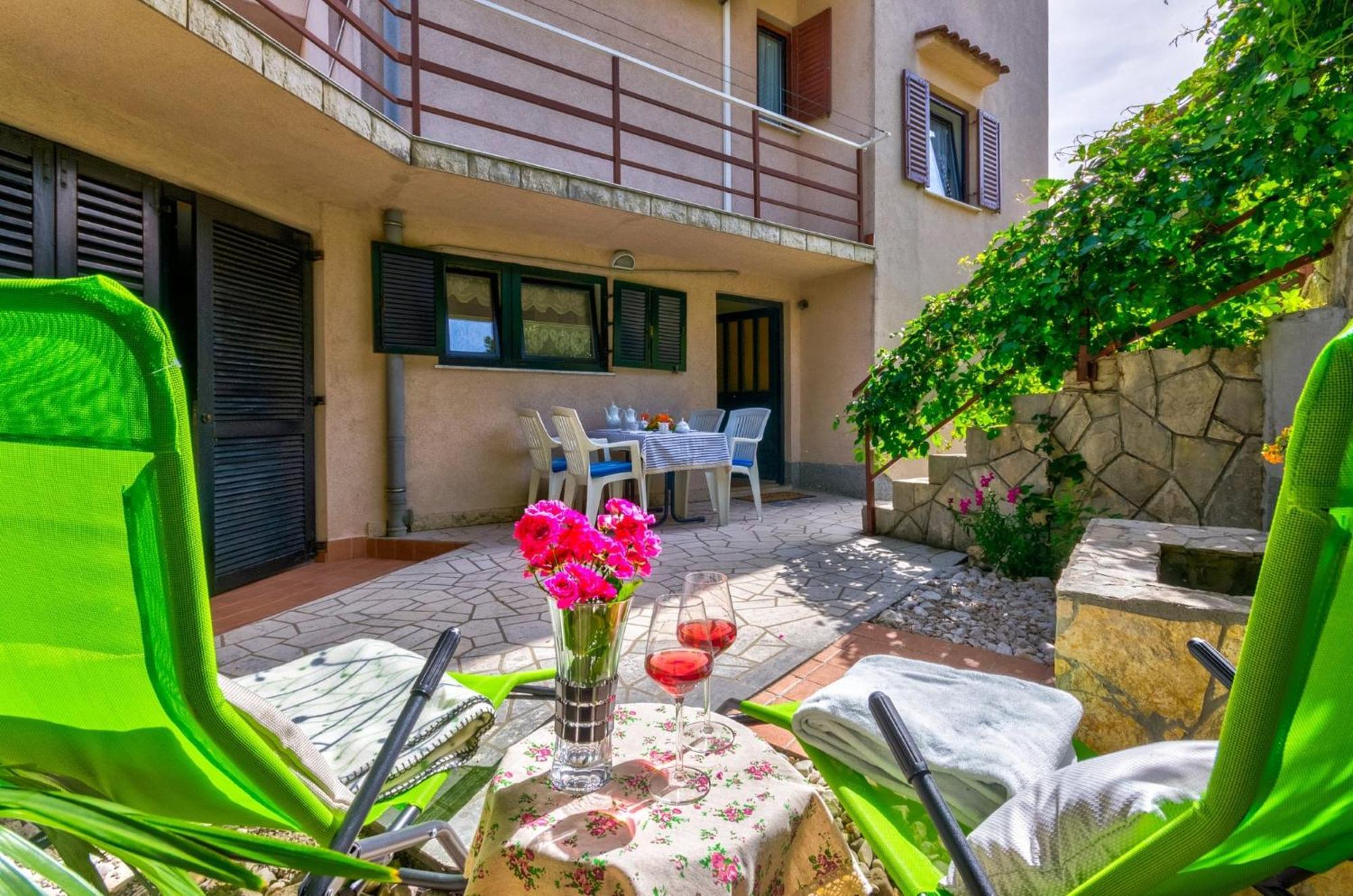 Julia Selce 4,5 Apartment Exterior photo