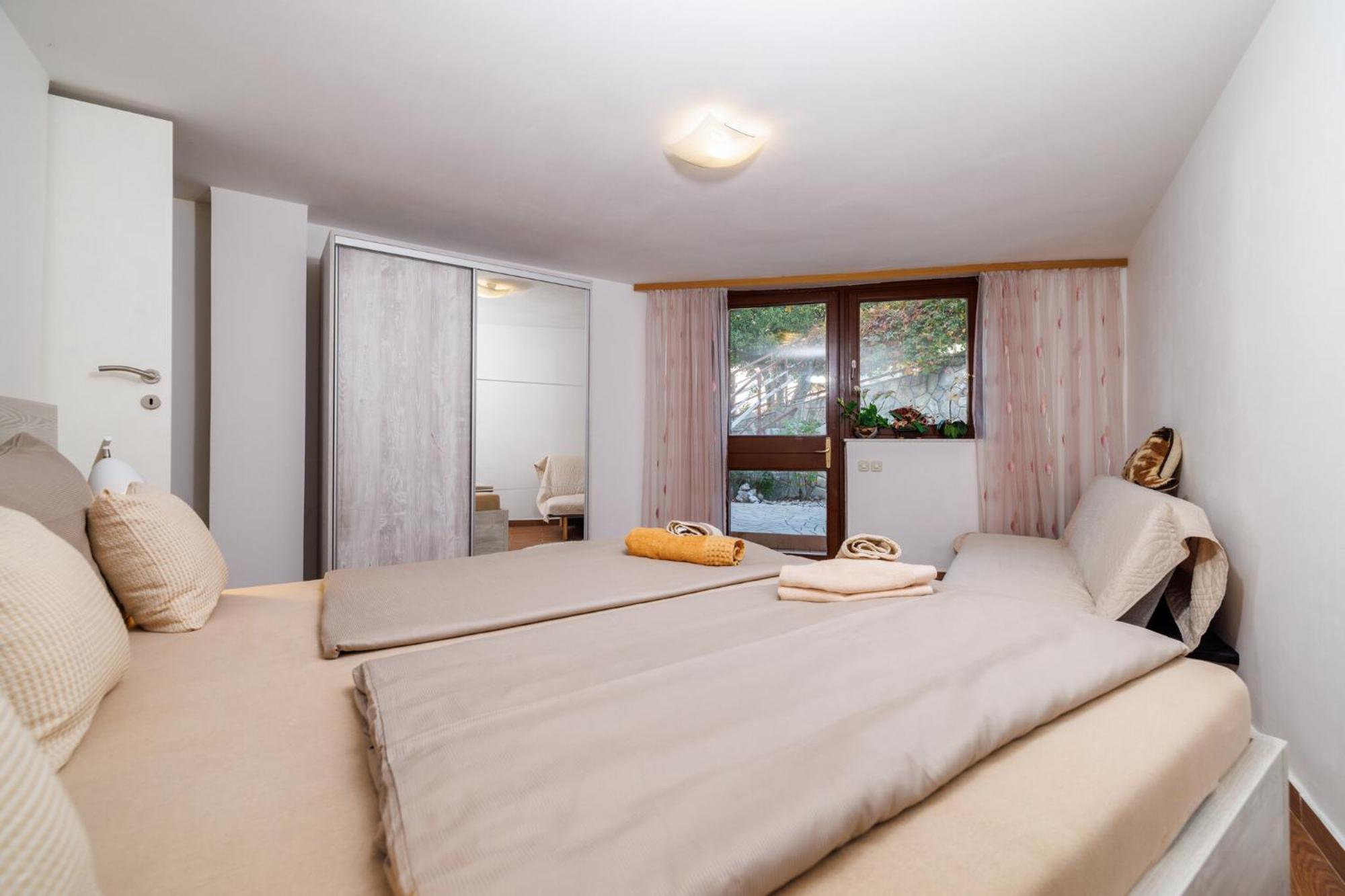 Julia Selce 4,5 Apartment Exterior photo